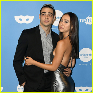 Noah Centineo & Alexis Ren Are Red Carpet Official at UNICEF Masquerade Ball 2019!