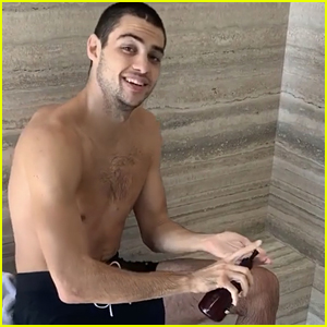 Noah Centineo Documents His Bathing Experience After Knee Surgery!