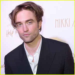 Robert Pattinson Shares Details About Filming With Harry Potter Co Stars Harry Potter Robert Pattinson Just Jared Jr