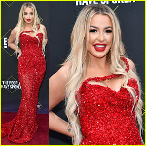 Tana Mongeau Sparkles In Red at People's Choice Awards 2019
