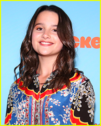 Annie LeBlanc Attempts To Name All 9 Of Santa's Reindeer