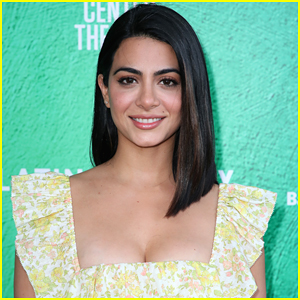 Emeraude Toubia Aims To Motivate Others In 2020