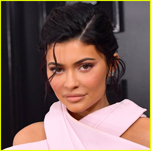 Kylie Jenner Shares 'One Last Thirst Trap' of 2019!