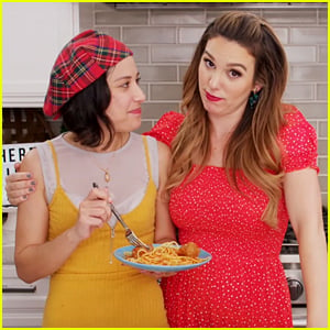 Lizzie McGuire's Lalaine & Even Stevens' Christy Carlson Romano Get Nostalgic & Make Spaghetti (Video)
