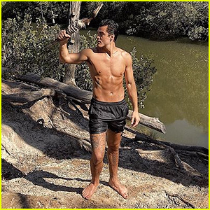 Shirtless Ethan Dolan Rope Swings Into Bull Shark-Filled Water! (Video)
