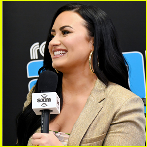 Demi Lovato Says Coming Out to Her Parents was ‘Beautiful’ | Andy Cohen ...