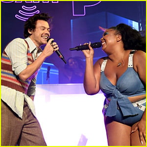 Harry Styles Sings 'Juice' with Lizzo at Her Miami Concert - Watch Now!