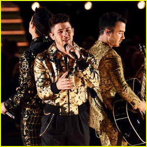 Jonas Brothers Surprise Fans With New Song 'Five More Minutes' at Grammys 2020