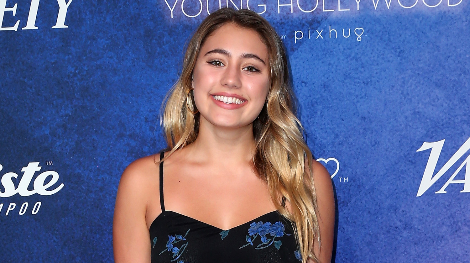 Lia Marie Johnsons Fans Are Concerned After A Disturbing Live Stream Lia Marie Johnson Just 6302