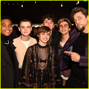 The Stars of 'It' Reunite to Support Sophia Lillis!