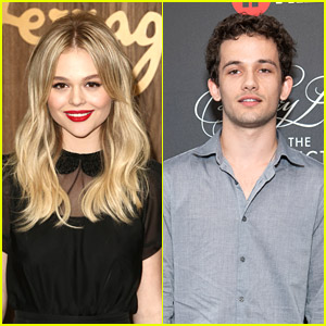 Emily Alyn Lind Eli Brown More Join Cast Of Gossip Girl Reboot Eli Brown Emily Alyn Lind Gossip Girl Jason Gotay Johnathan Fernandez Whitney Peak Just Jared Jr