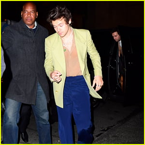 Harry Styles Plays a Secret Showcase in NYC!