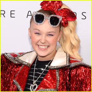 JoJo Siwa Reveals Why It's Especially Dangerous For Her to Leave the House