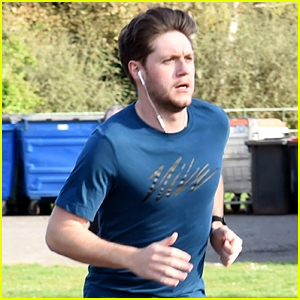 Niall Horan Shows Off Workout Routine & At-Home Studio While Quarantined
