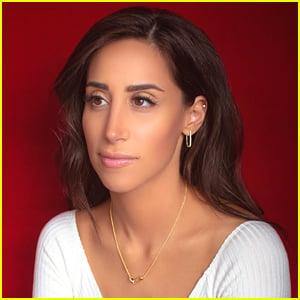 Danielle Jonas Dishes On Being In Jonas Brothers' Music Videos & Her Latest Jewelry Collection