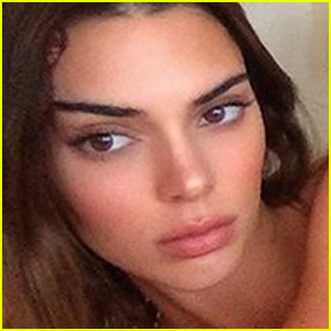 Kendall Jenner Strikes a Pose in Lingerie & Kylie Jenner Reacts!