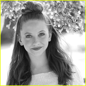 Feel The Beat's Shiloh Nelson Dishes On Working With Sofia Carson!