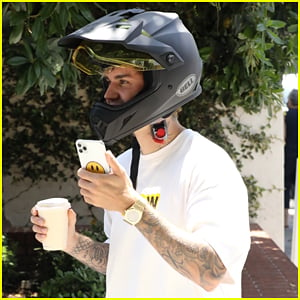 Justin Bieber Grabs Some Drinks During His Motorcycle Ride in LA