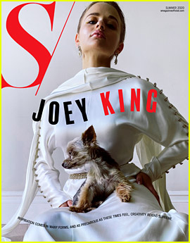 Joey King Was 'Giggling' Throughout Her At-Home Photo Shoot!
