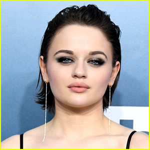 Joey King Signs First Look Deal with Hulu!