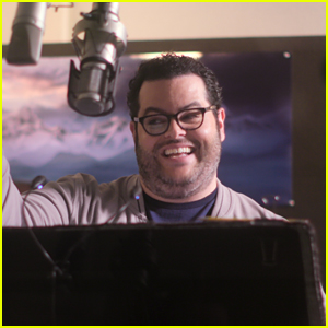 Josh Gad Dishes On The Chances of a 'Frozen 3'
