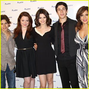 David Henrie Has Some Ideas For a 'Wizards of Waverly Place' Reboot