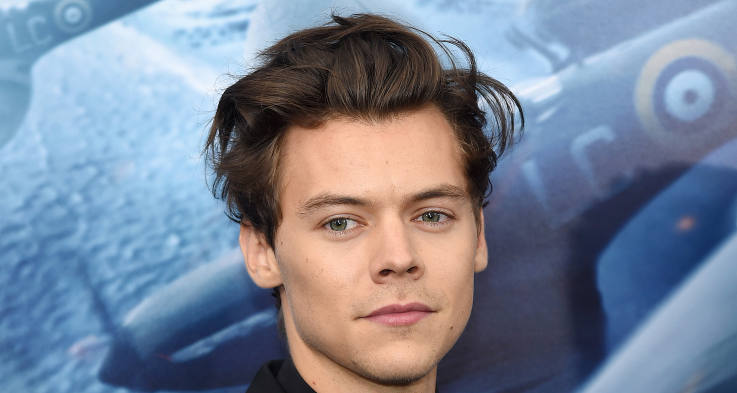 Harry Styles Lands First Billboard Hot 100 #1! | Harry Styles, Music ...