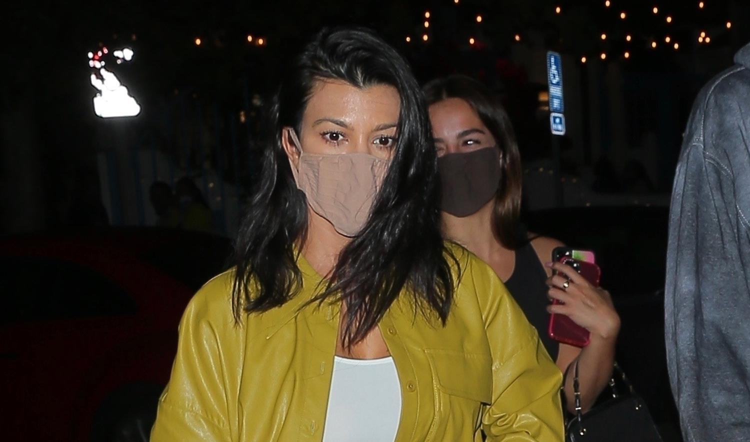 Addison Rae Ends Her Weekend By Dining with Kourtney Kardashian ...