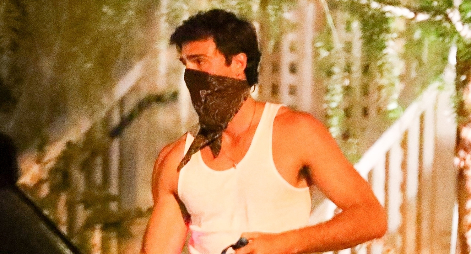 Jacob Elordi Shows Off Toned Arms On Dinner Date With Kaia Gerber