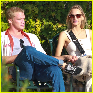 Cody Simpson Flaunts PDA With Marloes Stevens (Photos)