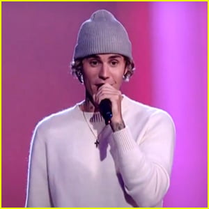 Justin Bieber Performs 'Lonely' & 'Holy' at People's Choice Awards - Watch Now!