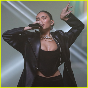 Madison Beer Performs 'Baby' At MTV EMAs 2020 (Video)