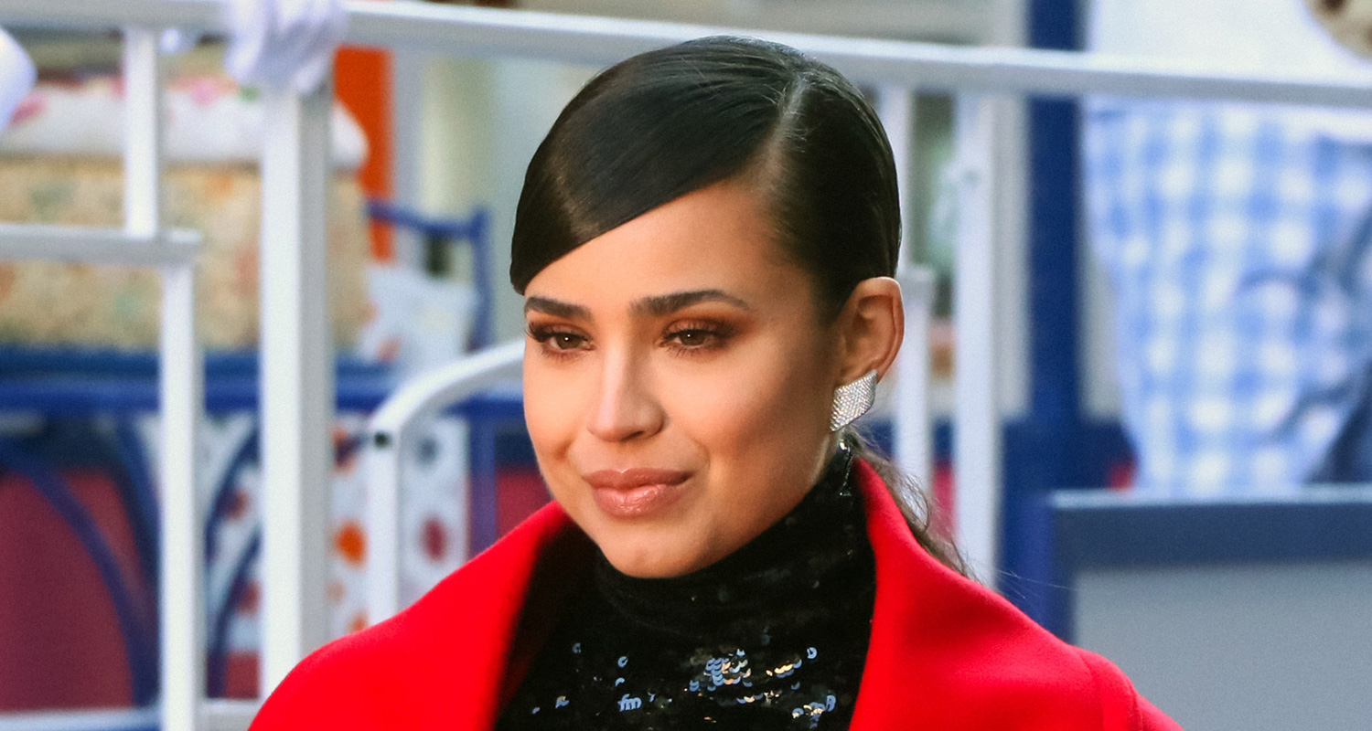 Sofia Carson Pre-Tapes a Macy’s Thanksgiving Day Parade Segment | Sofia