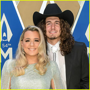 Gabby Barrett & Cade Foehner Welcome Baby Girl – See Her Name! | Birth ...