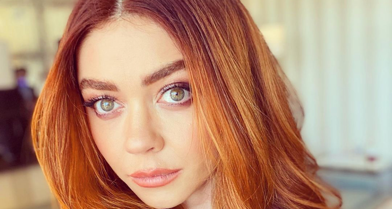 Sarah Hyland Shows Off Her New Red Hair At Golden Globes 2021 2021 Golden Globes Sarah