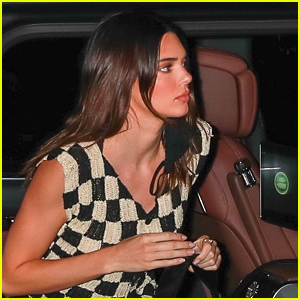 Kendall Jenner Makes Fashionable Arrival For Dinner Out at Craig's