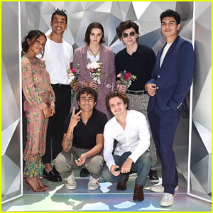 'Love, Victor' Cast Meet Up For Cute Photo Opp On Season 2 Premiere Day!
