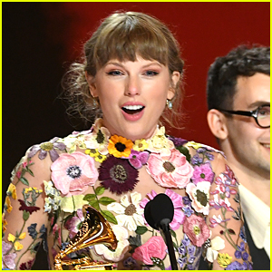 Taylor Swift Reacts To 'Evermore' Landing Back at No 1 On Billboard Chart