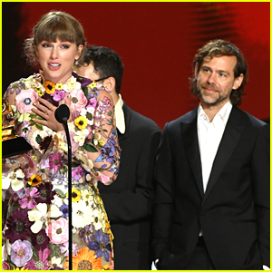 Taylor Swift To Appear on 'folklore' Collaborators Aaron Dessner & Justin Vernon's New Big Red Machine Album