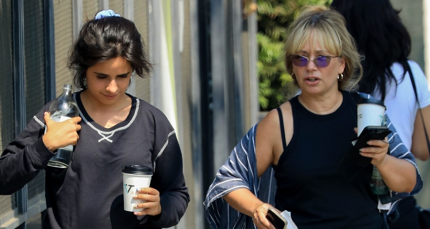 Camila Cabello & Her Mom Pick Up Lunch to Go in West Hollywood | Camila