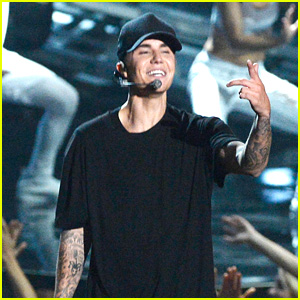 Justin Bieber Returning to MTV VMAs Stage For First Time in 6 Years!