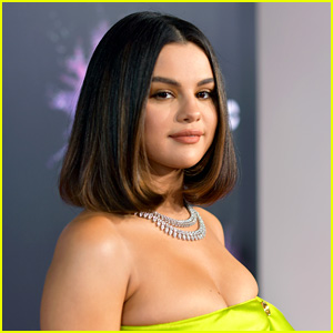 Selena Gomez Debuts Short New Haircut On TikTok!