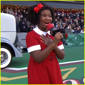 celina smith performs tomorrow from annie live on macy s thanksgiving day parade watch now celina smith harry connick jr macy s thanksgiving day parade just jared jr