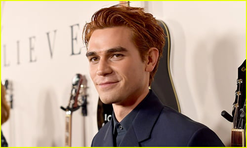 JJJ Fan Awards Actor KJ Apa