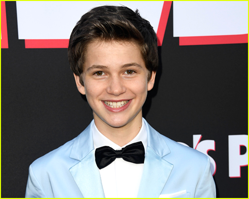 Gabriel Bateman Poses on a red carpet, dream casting for Percy Jackson series