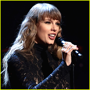 Taylor Swift Will Receive Honorary Doctorate From New York University