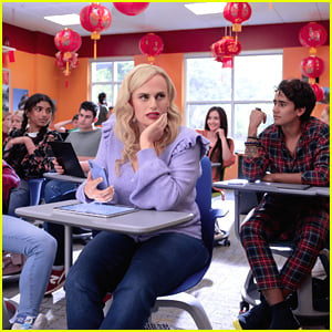 Rebel Wilson Goes Back to High School With Michael Cimino, Avantika & More In 'Senior Year' Trailer - Watch Now!