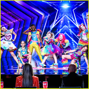 JoJo Siwa's Girl Group XOMG POP! Auditions For 'America's Got Talent' - Watch