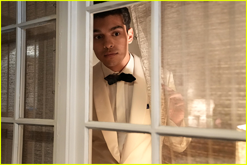 Anthony Keyvan peers through a window in Love victor season 3