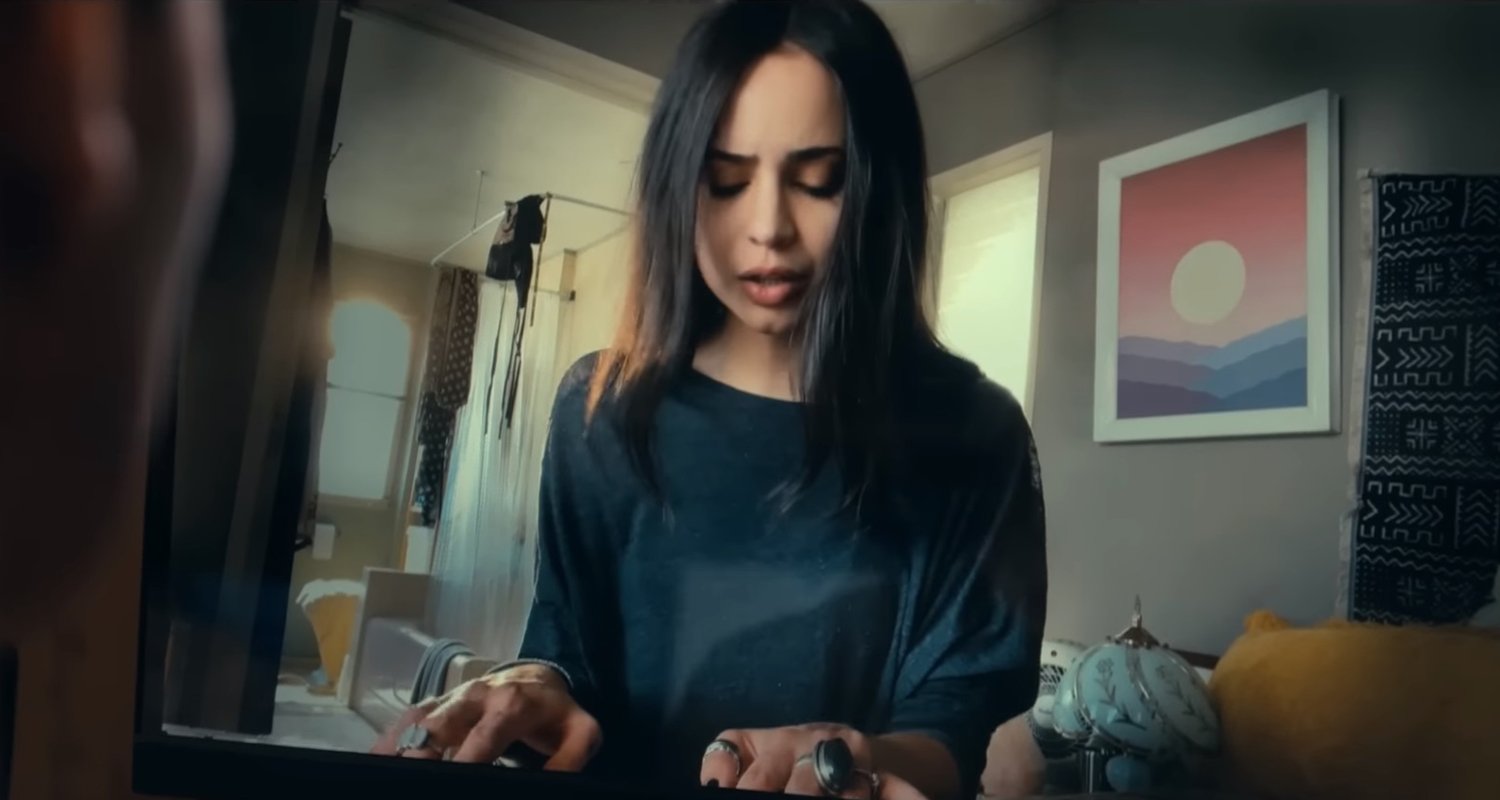 Sofia Carson Sings Original Song Back Home’ in New ‘Purple Hearts